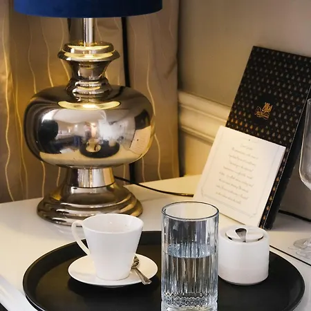 Stara Wozownia W Lusowie Bed & Breakfast 4*