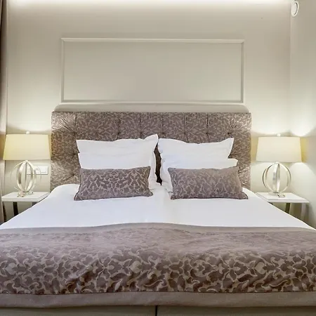 Bed & Breakfast Stara Wozownia W Lusowie Lusowo