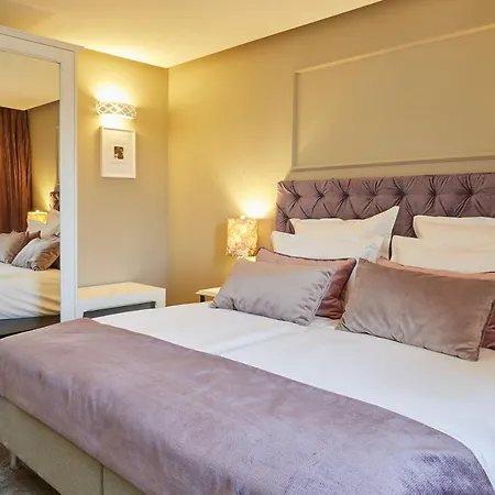 Stara Wozownia W Lusowie Bed & Breakfast 4*