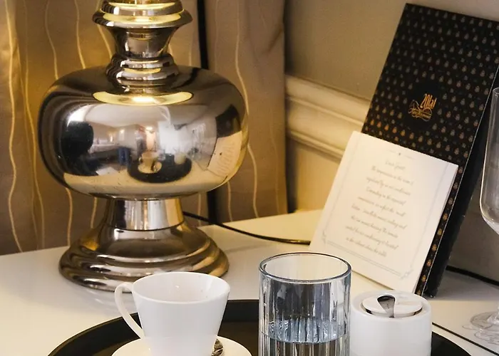 Stara Wozownia W Lusowie 住宿加早餐酒店 4*