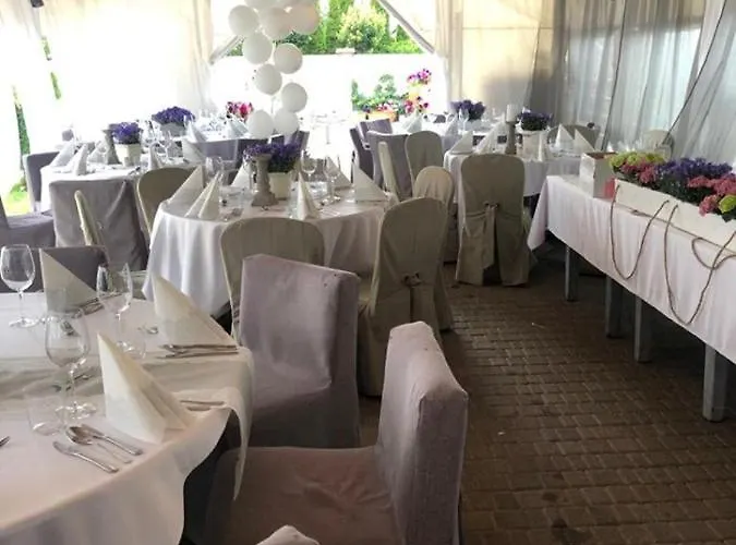 Stara Wozownia W Lusowie 4* Lusowo