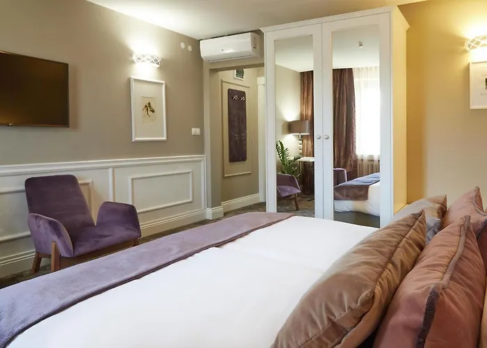 Stara Wozownia W Lusowie Frühstückspension Lusowo