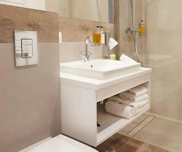 Stara Wozownia W Lusowie Frühstückspension