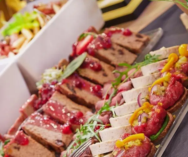 住宿加早餐酒店 Stara Wozownia W Lusowie 4*